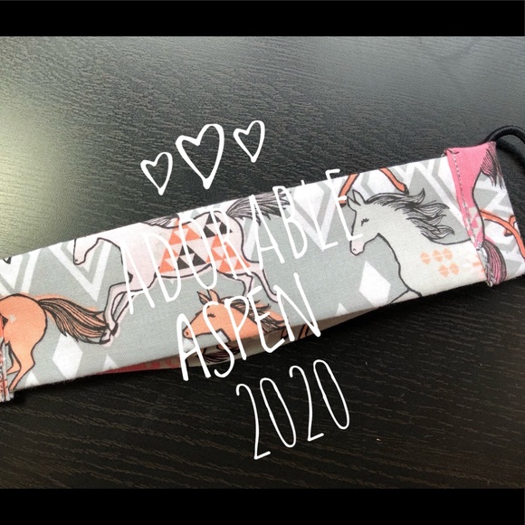 KIDS SIZE - WILD HORSES 🐴🐴🐴FACE MASKS! - Picture 6 of 7